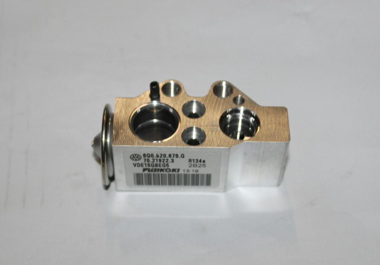 6Q0820679G VAG Válvula TRV de aparelho de ar condicionado