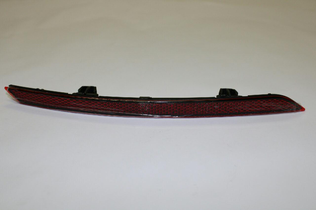 6RF945105 VAG Retrorrefletor (refletor) do pára-choque traseiro esquerdo