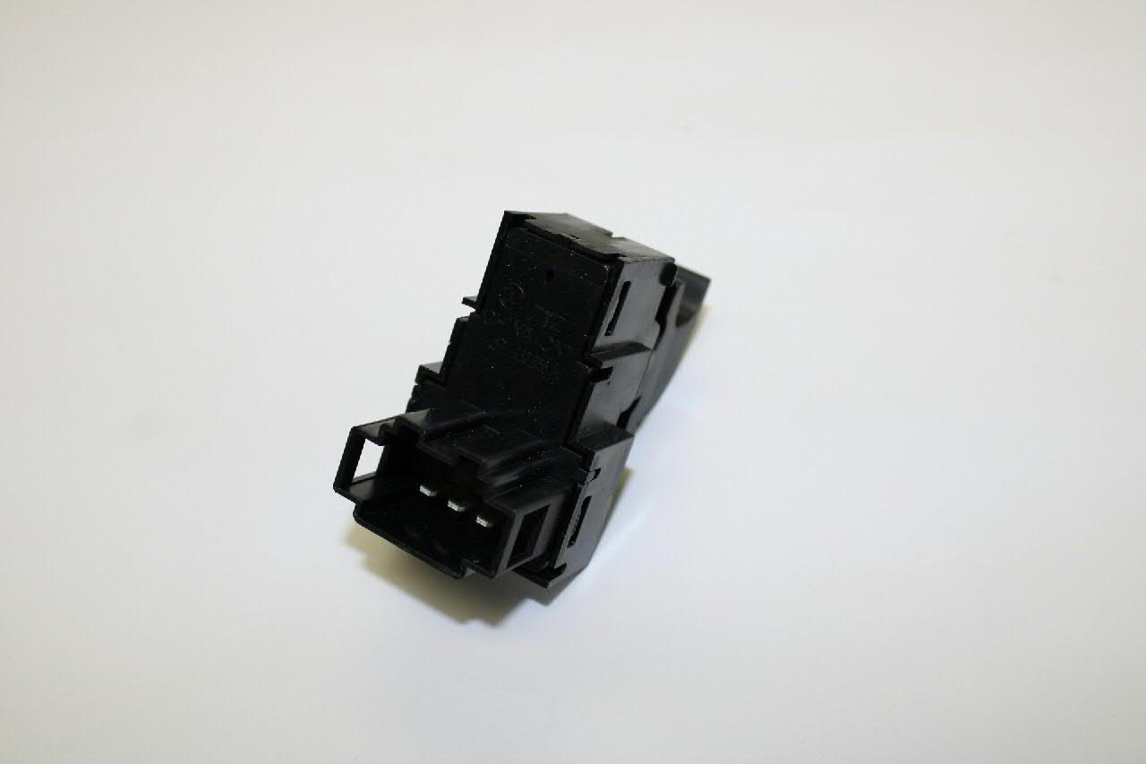 Botão dianteiro direito de ativação de motor de acionamento de vidro VAG 6RU959856A9B9 preço, a partir de 42,13 USD