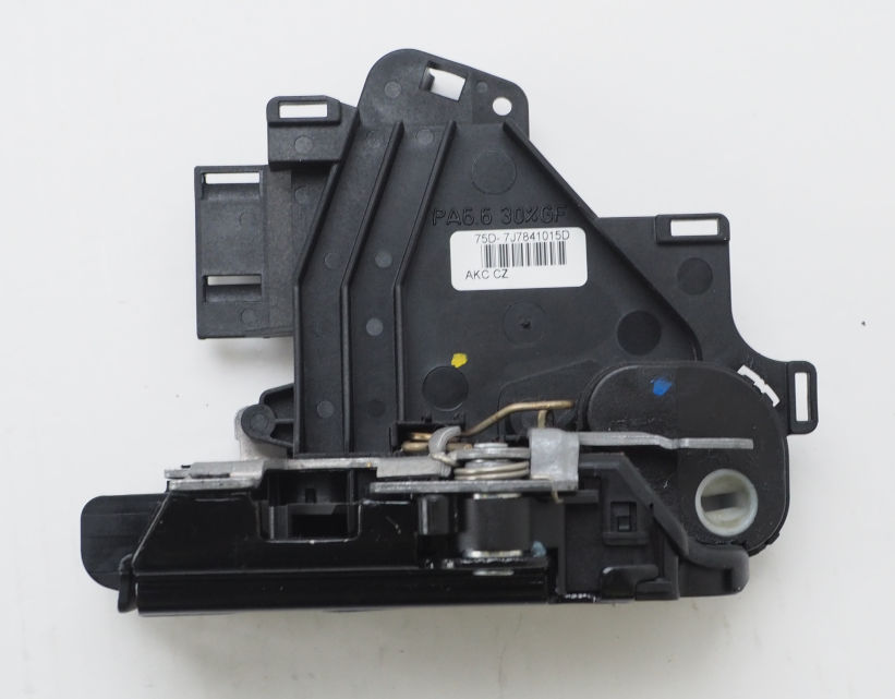 7J7841015D VAG