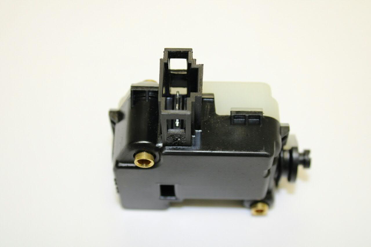 Motor acionador de abertura/fechamento de porta-malas (de 3ª/5ª porta traseira) VAG 7L6959781 preço, a partir de 37,46 USD