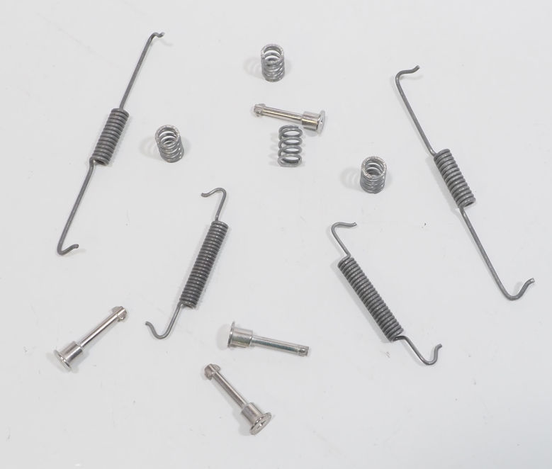 7P0698545 VAG Kit de montagem das sapatas traseiras de tambor