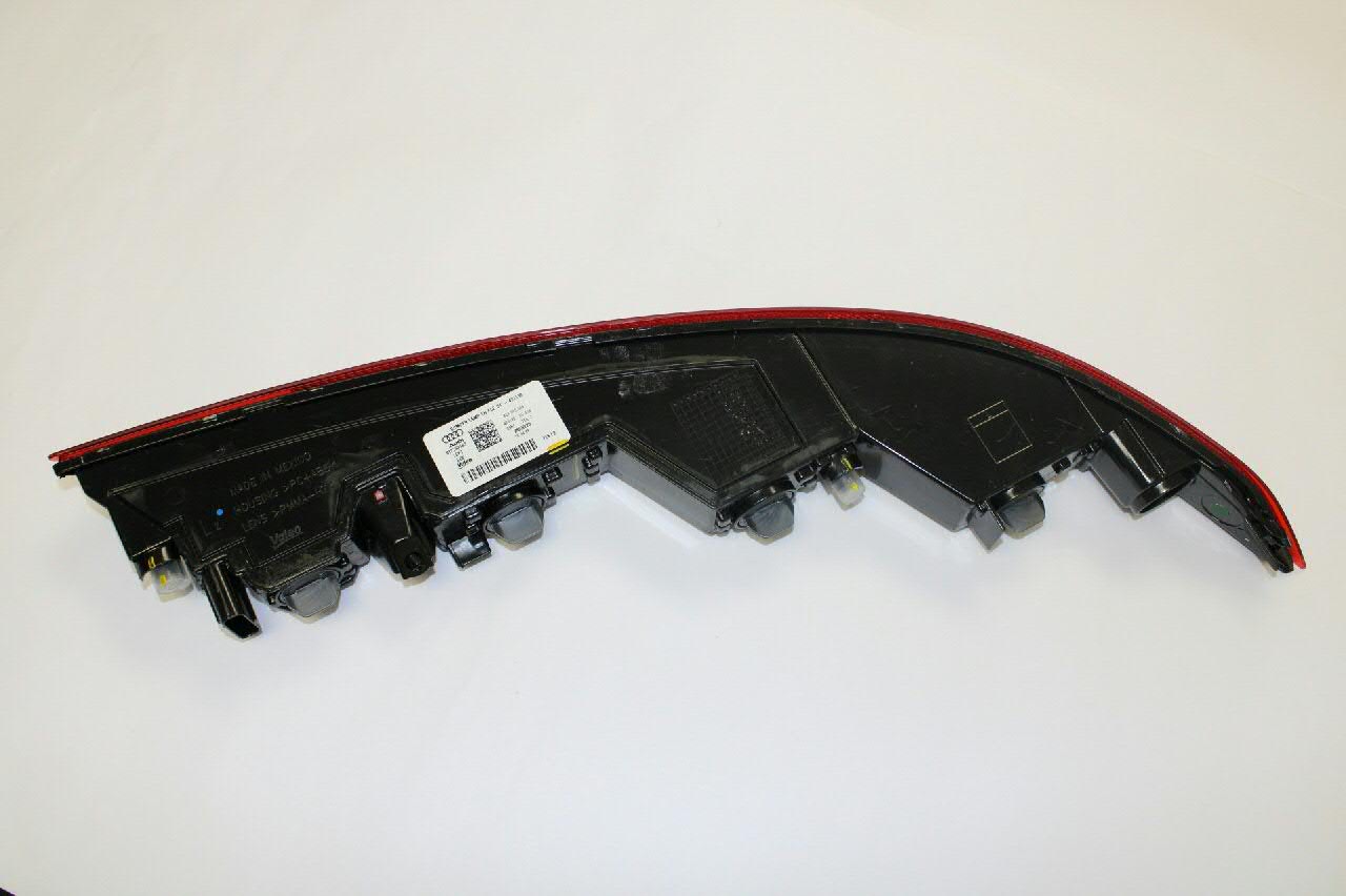 Compre 80A945069 VAG Lanterna do pára-choque traseiro esquerdo