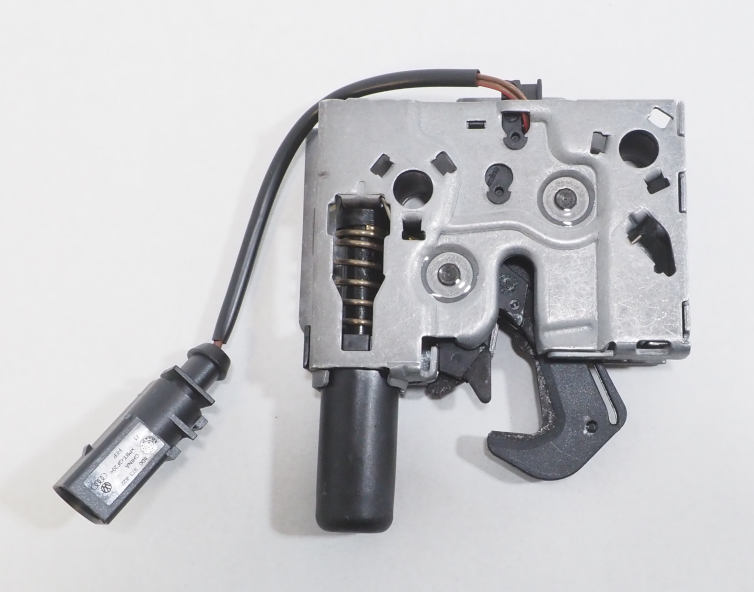 Compre Fecho da capota Audi Q3 