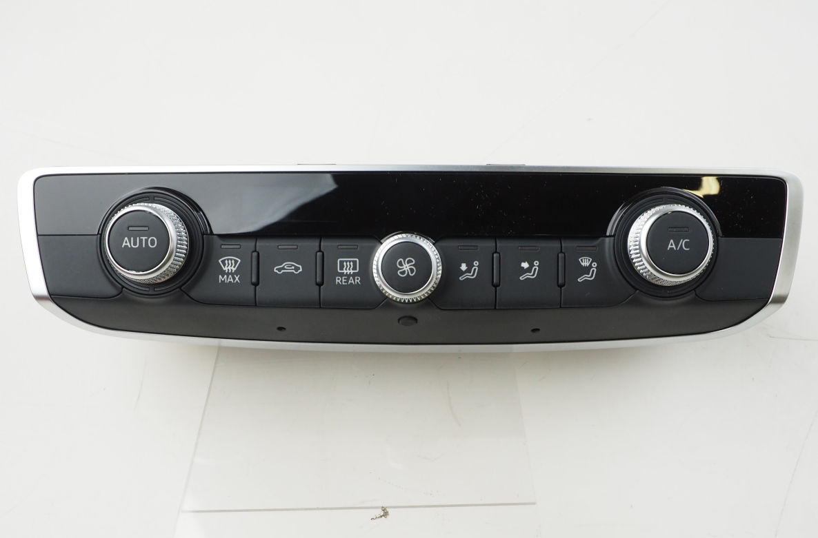 Unidade de controlo dos modos de aquecimento/condicionamento para Audi A1 Sportback GBA