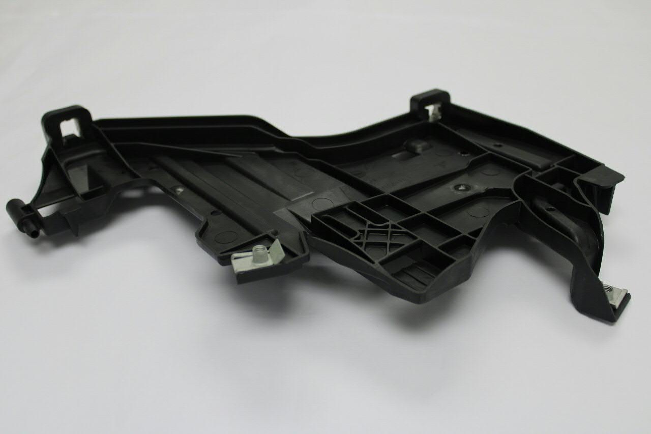 Compre 8K0941453 VAG Consola (adaptador) de fixação da luz dianteira esquerda