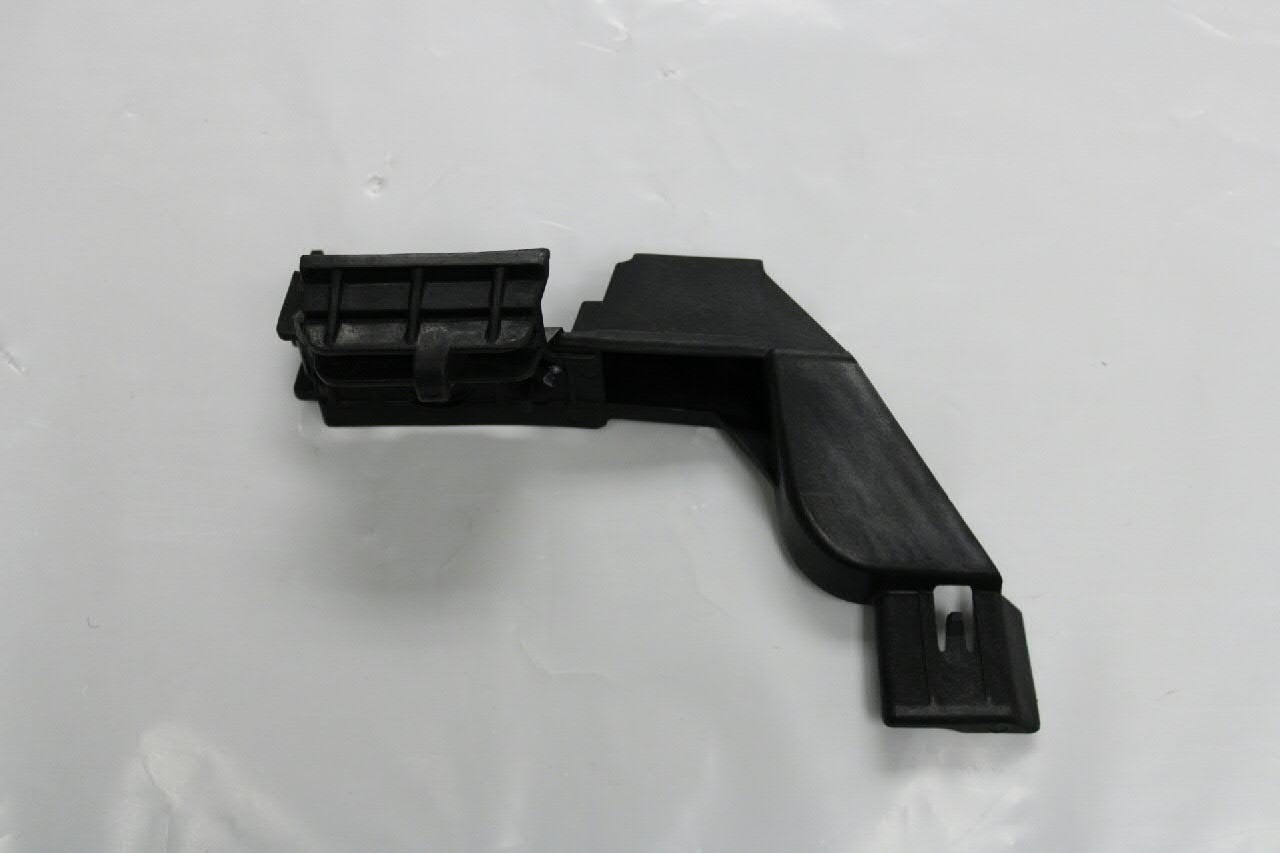 Consola direita do pára-choque traseiro VAG 8K5807890A preço, a partir de 9,47 USD
