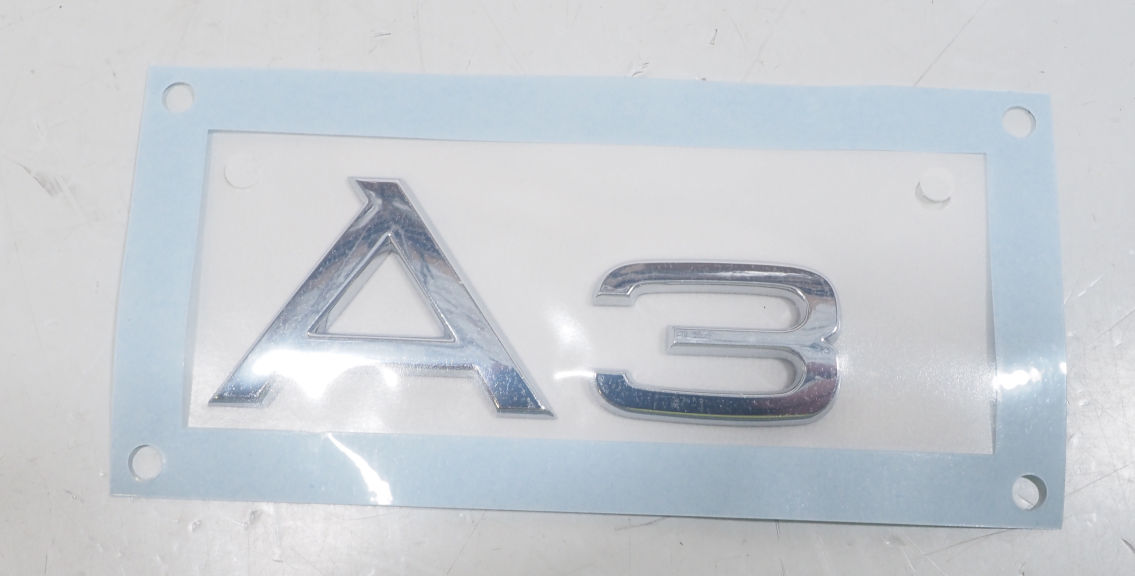 Emblema de tampa de porta-malas (emblema de firma) para Audi A3  8P1