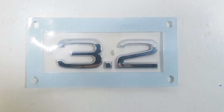 Emblema de tampa de porta-malas (emblema de firma) Audi A6 Allroad C6 4FH