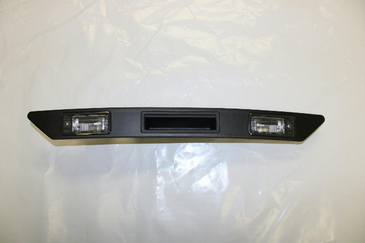 Placa sobreposta de tampa de porta-malas VAG 8P48275743FZ preço, a partir de 71,83 USD