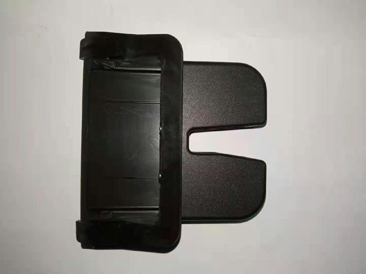 Placa sobreposta de porta-malas (de 3ª/5ª porta traseira) VAG 8R0827520C preço, a partir de 7,42 USD