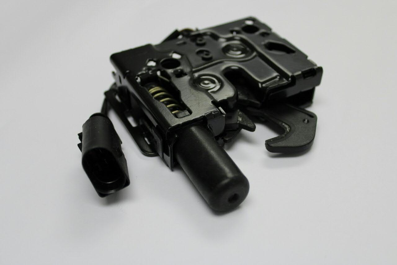 Compre Fecho da capota Volkswagen Polo 6