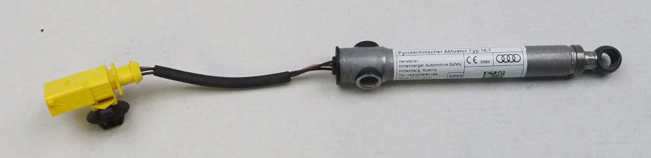 8V0823823F VAG 