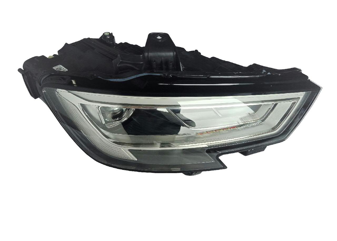 8V0941774C VAG Luz direita