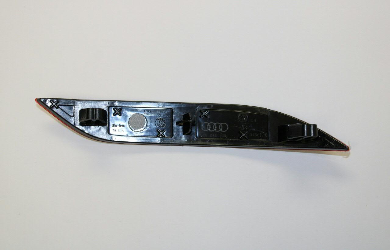 Compre 8V0945105 VAG Retrorrefletor (refletor) do pára-choque traseiro esquerdo
