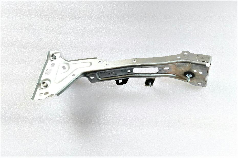 8W0821136C VAG Consola dianteira de fixação do pára-lama dianteiro direito