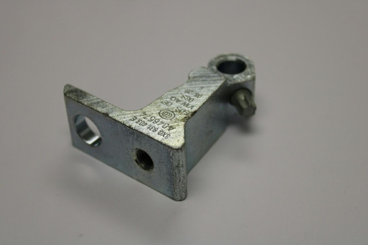 Gozno esquerdo superior da porta traseira (batente) VAG 8X0831403E preço, a partir de 29,33 USD