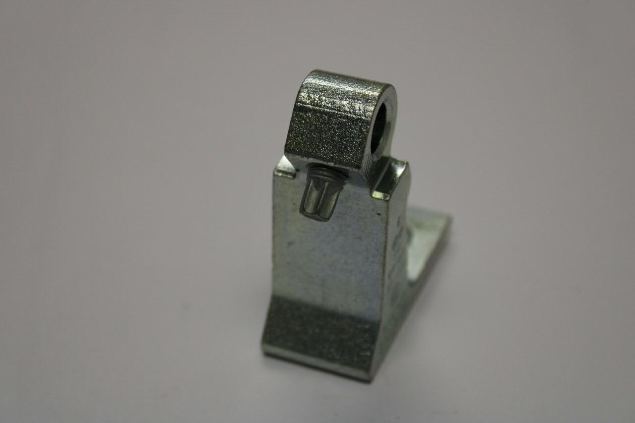 Gozno direito superior da porta traseira (batente) VAG 8X0831404E preço, a partir de 28,84 USD