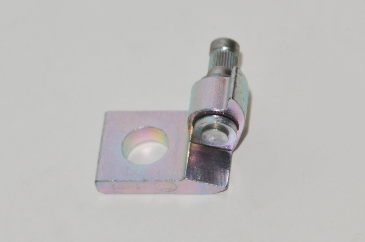 Gozno direito inferior da porta traseira (batente) VAG 8X4833406A preço, a partir de 30,42 USD