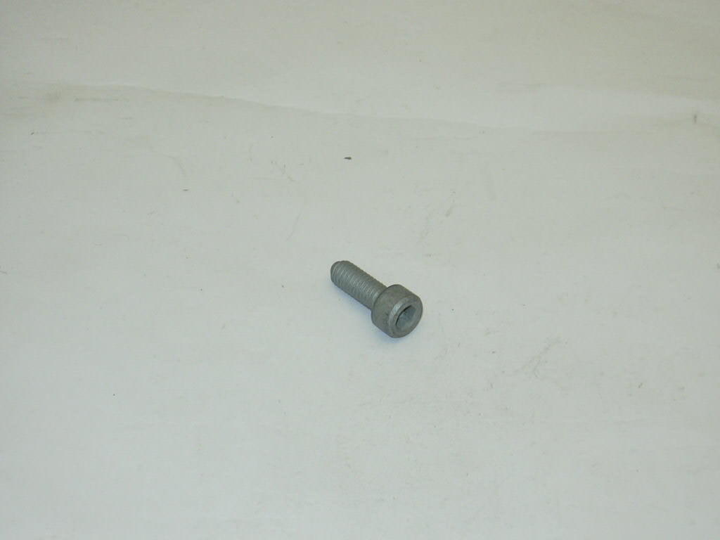 N01474011 VAG Suporte do freio traseiro direito